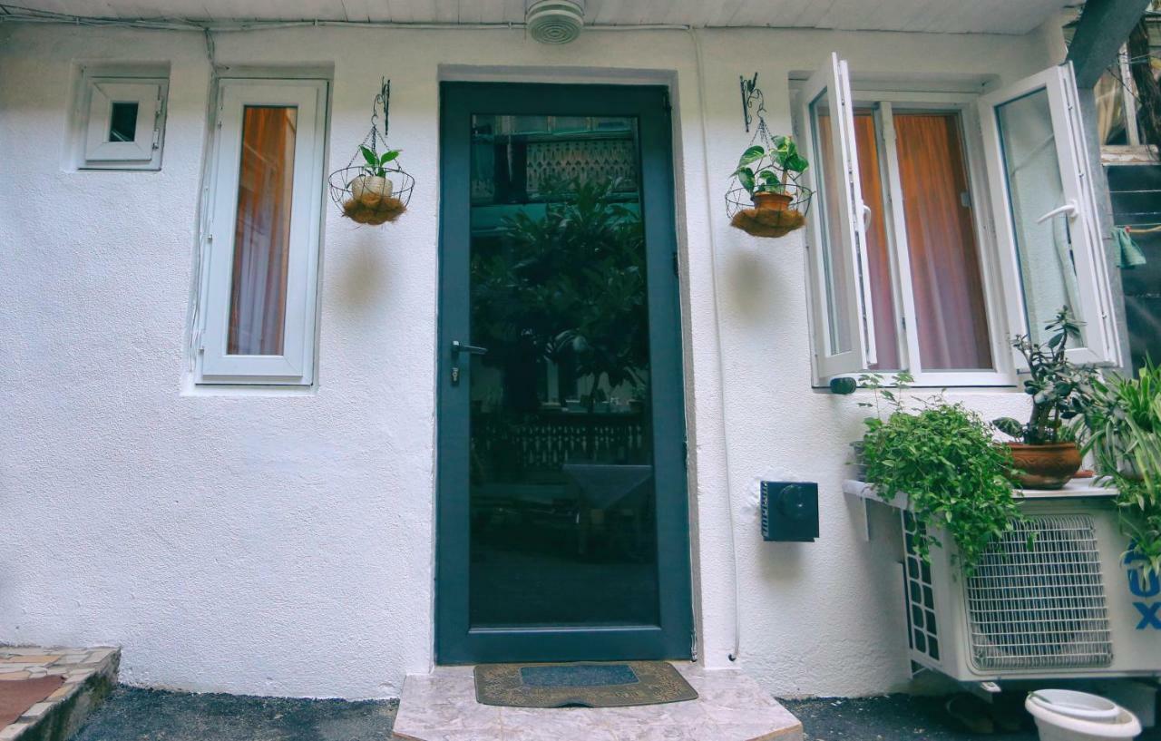 Apartment On Freedom Square Diuma Street 트빌리시 외부 사진